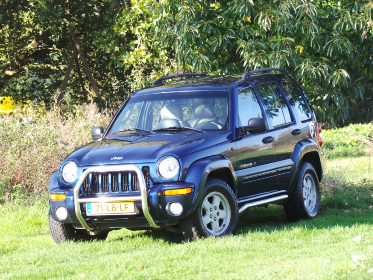 Jeep Cherokee - 3.7i V6 Limited 3.7i V6 Limited ( INRUIL MOGELIJK ) - AutoWereld.nl