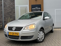 Volkswagen Polo - 1.4-16V Optive | automaat | Apple CarPlay | Airco |