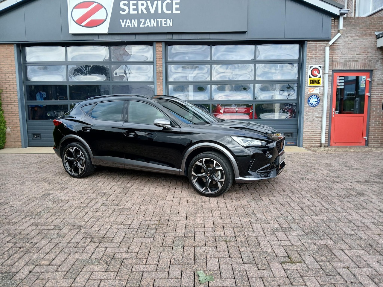 CUPRA Formentor - 1.5 TSI Business Edition Plus 1.5 TSI Business Edition Plus + 19 inch!! - AutoWereld.nl