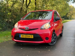 Toyota Aygo - 1.0 VVT-i Access | APK + Goed onderhouden Nu € 1.475,
