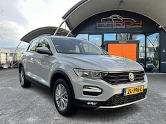 Volkswagen T-Roc - 1.0 TSI Style Adap Cruise Apple Carplay NL-Auto Rijklaarprijs