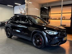 Mercedes-Benz GLA-Klasse - 250 e Amg night Pano Sfeerverlichting. Carbon