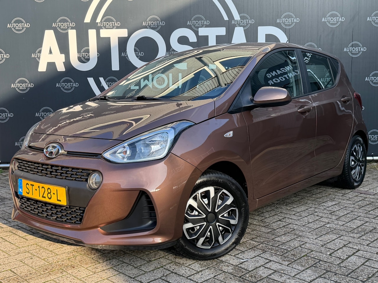 Hyundai i10 - 1.0i Comfort NL-Auto / 1ste Eigenaar / NAP / Airco / APK - AutoWereld.nl