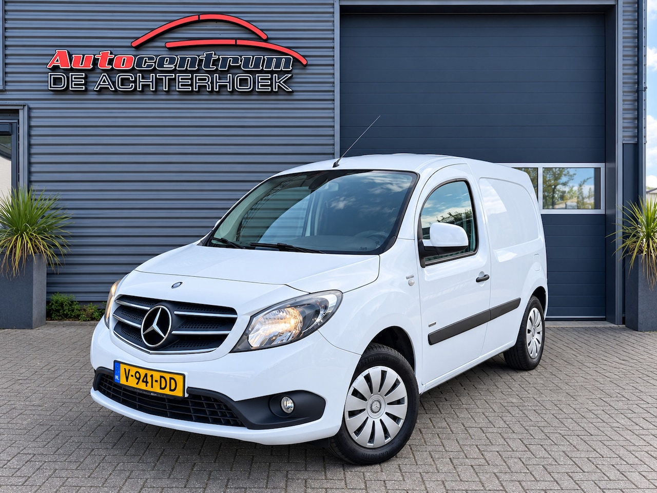 Mercedes-Benz Citan - 111 CDI BlueEFFICIENCY|cruise control|AC|bluetooth - AutoWereld.nl