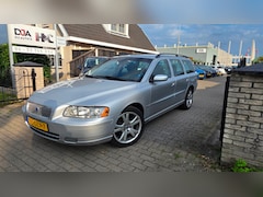 Volvo V70 - 2.4
