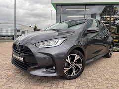 Toyota Yaris - 1.5 Hybrid 115 Style|PDC|Stuur- stoelverwarming