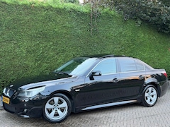 BMW 5-serie - 525i /M-PAKKET/AUTOMAAT/SCHUIFDAK/XENON/RIJDTSUPER/