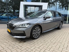 Skoda Superb Combi - 1.5 TSI PHEV Sportline Business 204 pk | Automaat | LED | Trekhaak | Achteruitrijcamera |