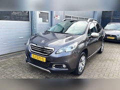 Peugeot 2008 - 1.2 PureTech Style-Panorma-Navi-Clima-Cruise