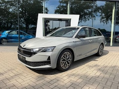 Skoda Octavia Combi - 1.5 TSI MHEV Sportline Business 150 PK | Automaat | Stoelverwarming | Parkeersensoren | Ad