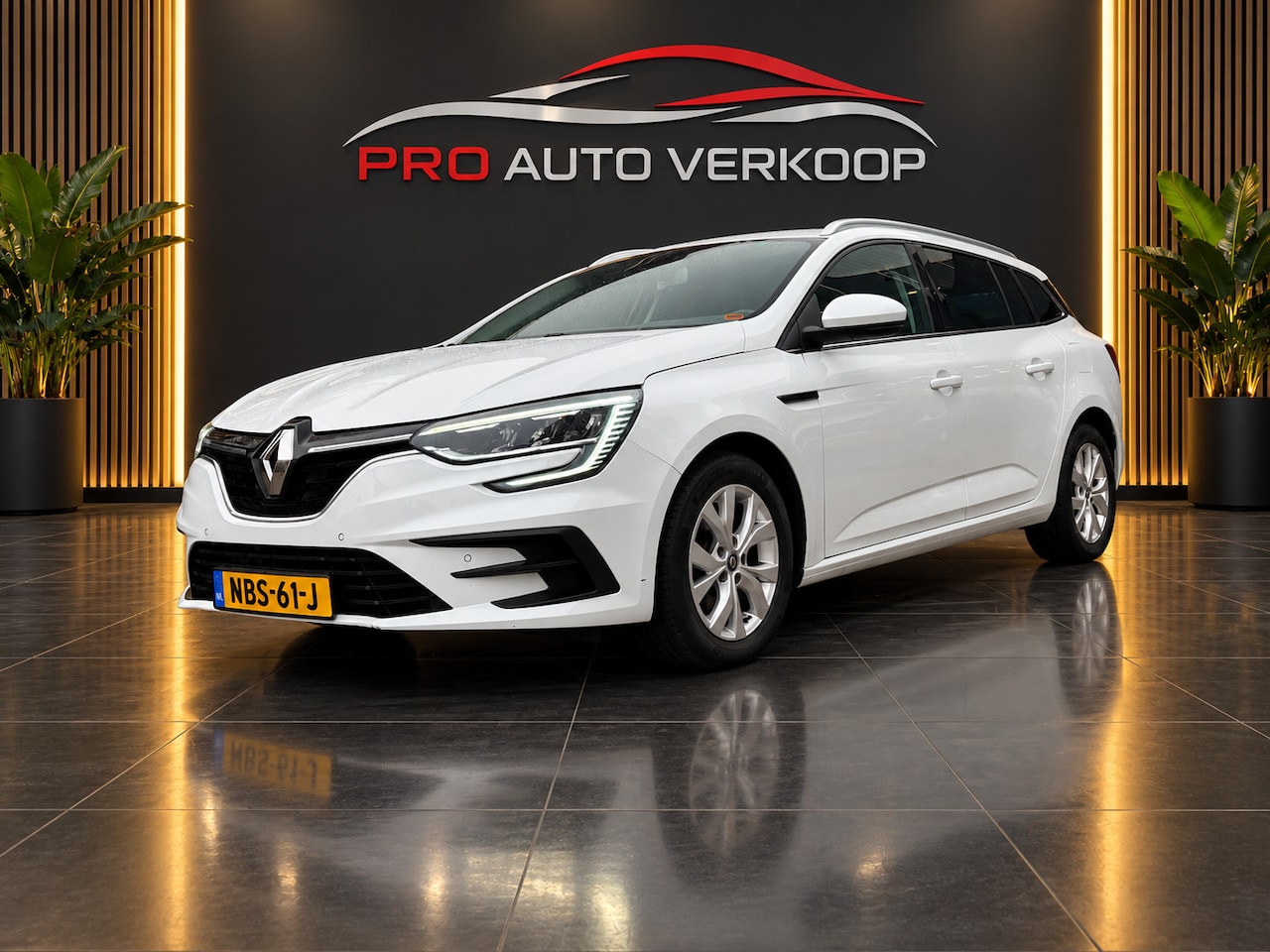 Renault Mégane E-Tech - Estate 1.6 Plug-In Hybrid 160 Business Clima_Stoelverw - AutoWereld.nl