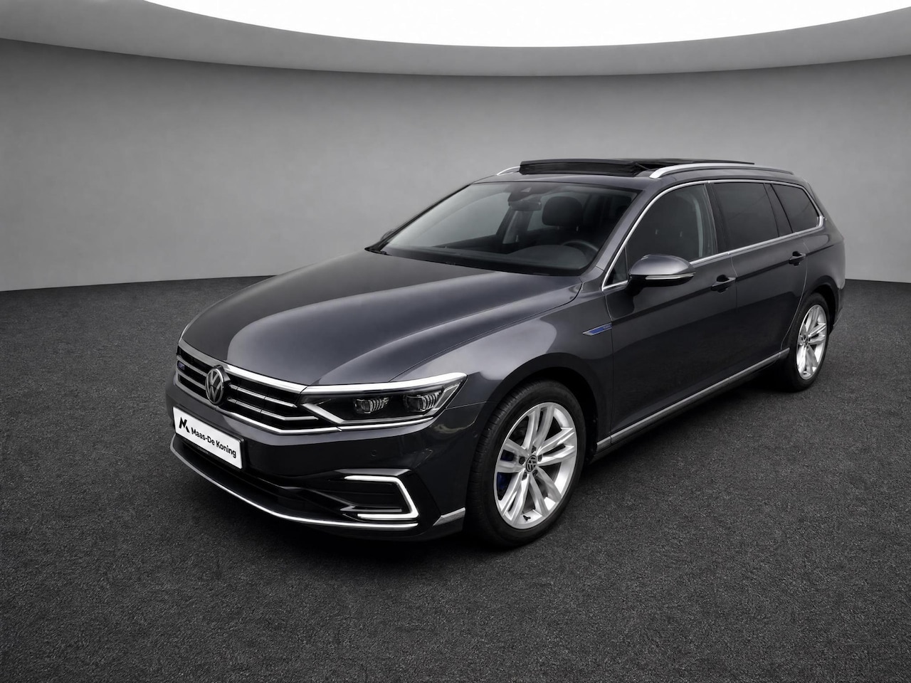 Volkswagen Passat Variant - 1.4 TSI 218pk DSG PHEV GTE Business · Panoramadak · Camera · Apple/Android Car Play · Navi - AutoWereld.nl