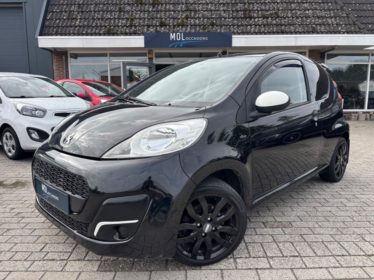 Peugeot 107 - 1.0 Access Accent |Sport|Airco|Subwoofer|Bluetooth|Spoiler - AutoWereld.nl