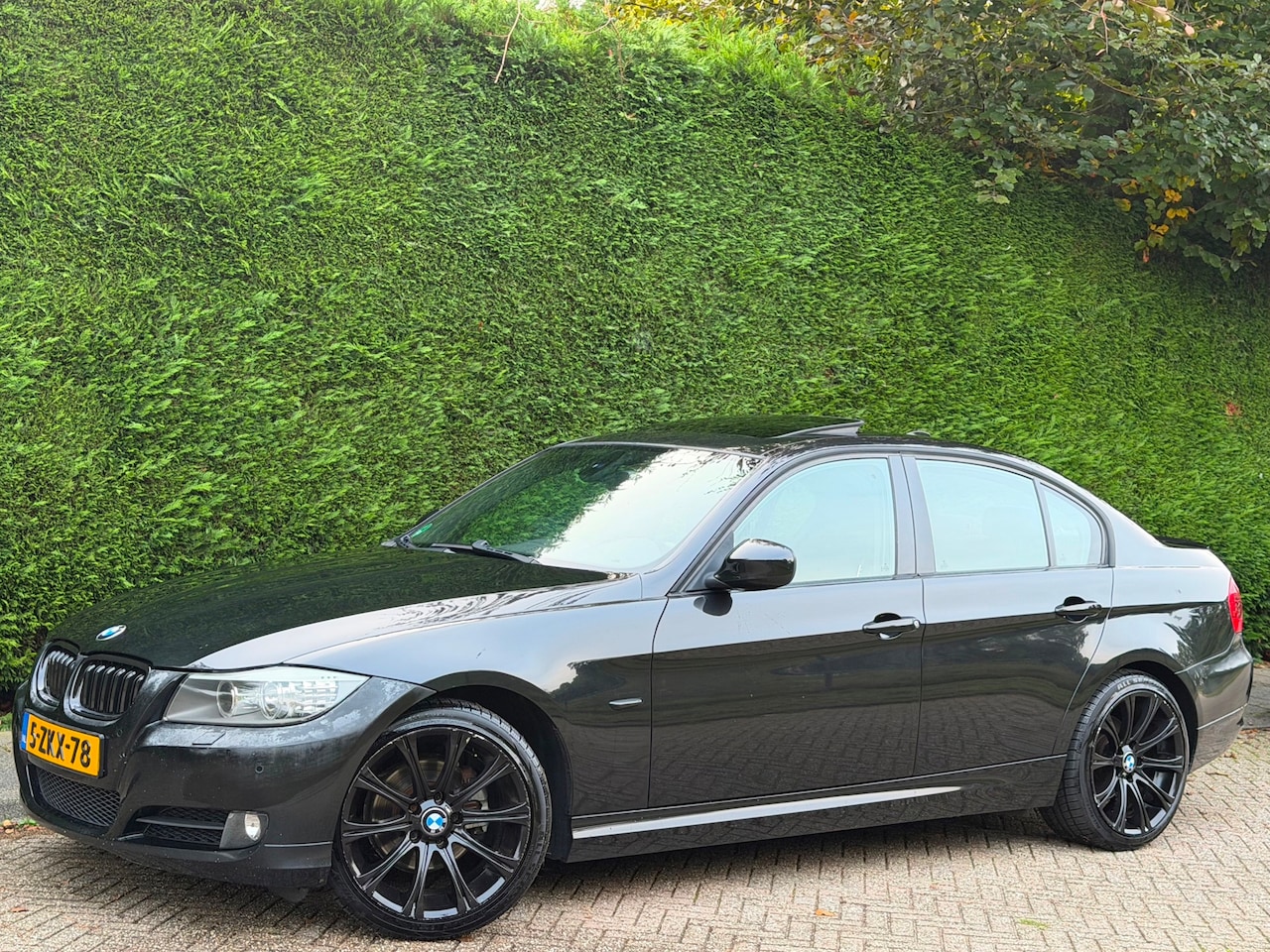 BMW 3-serie - 320i High Executive RIJDTSUPER/DAK/XENON/CARPLAY - AutoWereld.nl