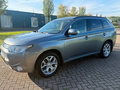 Mitsubishi Outlander - 2.0 PHEV instyle+ 4wd