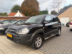 Hyundai Tucson - 2.0i Style Airco Trekhaak CCT LMV nieuwe apk