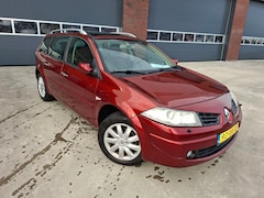 Renault Mégane Grand Tour - 1.6-16V Tech Line Pano Xenon Trekhaak