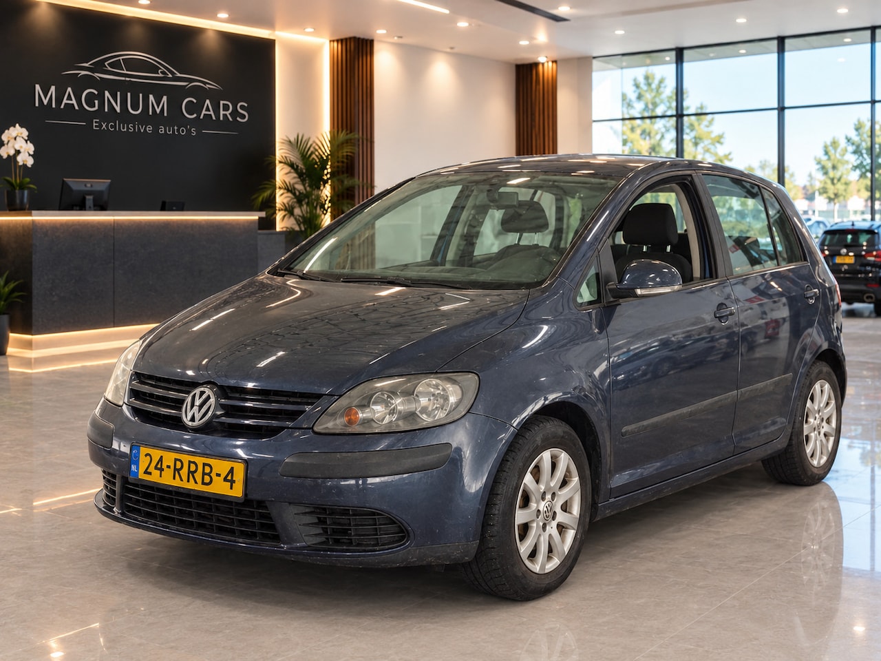 Volkswagen Golf Plus - 1.6 FSI Comfortline 5DRS AIRCO TREKHAAK CRUISCONTROL VELGEN BLEUTHOOT GROTE SCHERM APK ELE - AutoWereld.nl