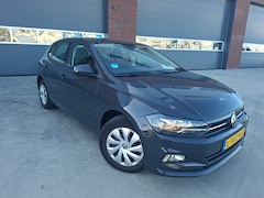 Volkswagen Polo - 1.0 TSI Comfortline Business AIRCO/ECC/NAV