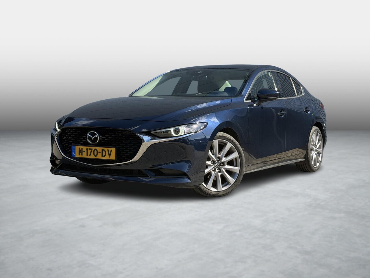Mazda 3 Sport - 2.0 e-SkyActiv-G M Hybrid 150 Sportive | Camera | ApplecarPlay | Dealeronderhouden | - AutoWereld.nl