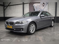BMW 5-serie - 520I AUT.|COMFORTSTOELEN|SCHUIFDAK| DEALER ONDERHOUDEN|