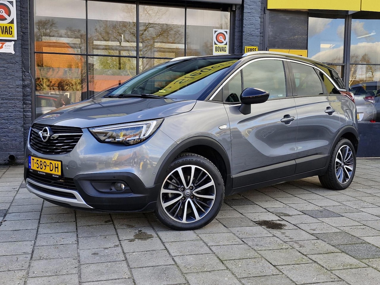 Opel Crossland X - 1.2 Turbo Innovation Automaat Trekhaak | PANORAMADAK | Park. Camera + Sens.| Navi | Tel | - AutoWereld.nl