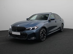 BMW 3-serie - 330e M Sportpakket Pro | Comfort Pack | Comfort Access | Achteruitrijcamera | Trekhaak | E