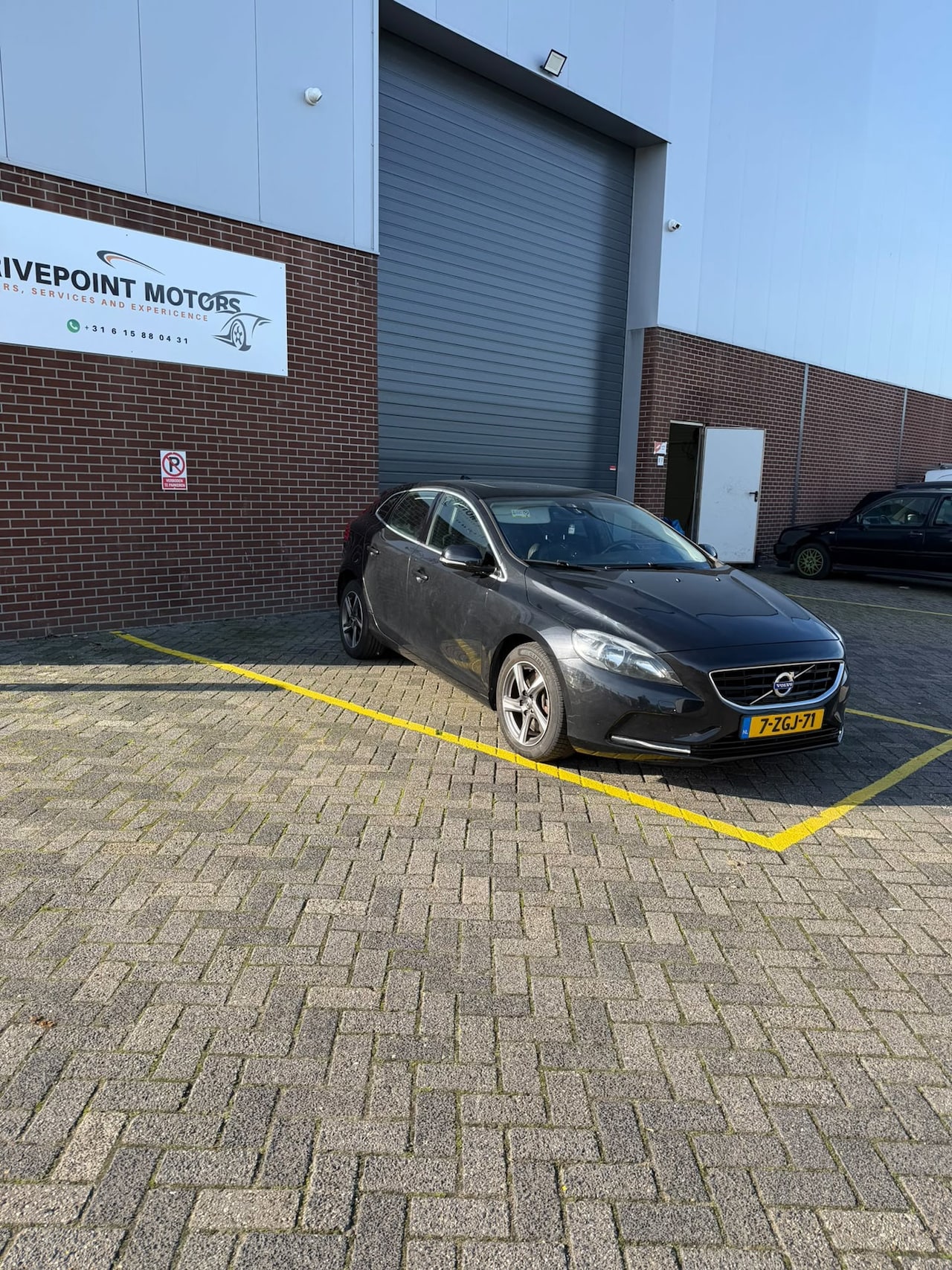 Volvo V40 - D4 2.0| Leder| Sportvelgen| Camera| NAP - AutoWereld.nl