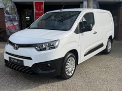 Toyota ProAce City - 1.5 D-4D Challenger L2 Long LIVE-PAKKET APPLE/ANDROID PARK-SENSOR LAADBEKL-KUNSTSTOF