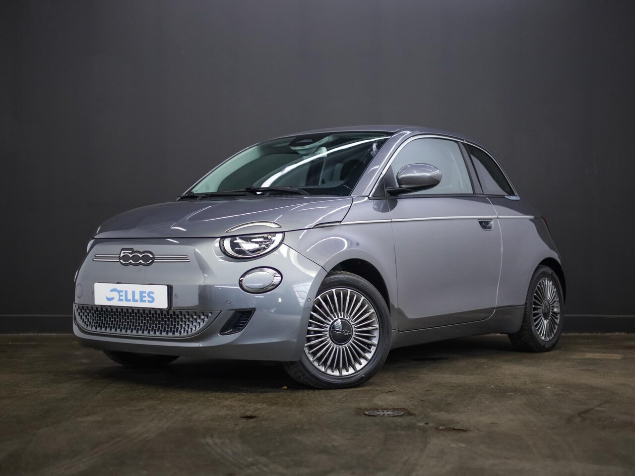 Fiat 500 - Urban 42 kWh | Stoelverwarming | Camera | Apple Carplay & Android auto | Dode hoek detecti - AutoWereld.nl