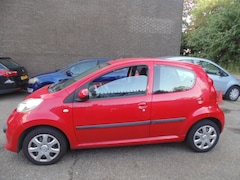 Peugeot 107 - 1.0-12V XS TOP AUTO APK 10-2027
