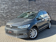 Volkswagen Touran - 1.5 TSI Highline 7p DSG|ACC|Camera|Trekhaak|1500kg Trekgewicht|Dealer ONDH|Carplay|TOPSTAA
