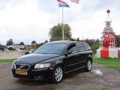 Volvo V50 - 2.4 Summum *Trekhaak *Dakje *Leer *Cruise *Navi