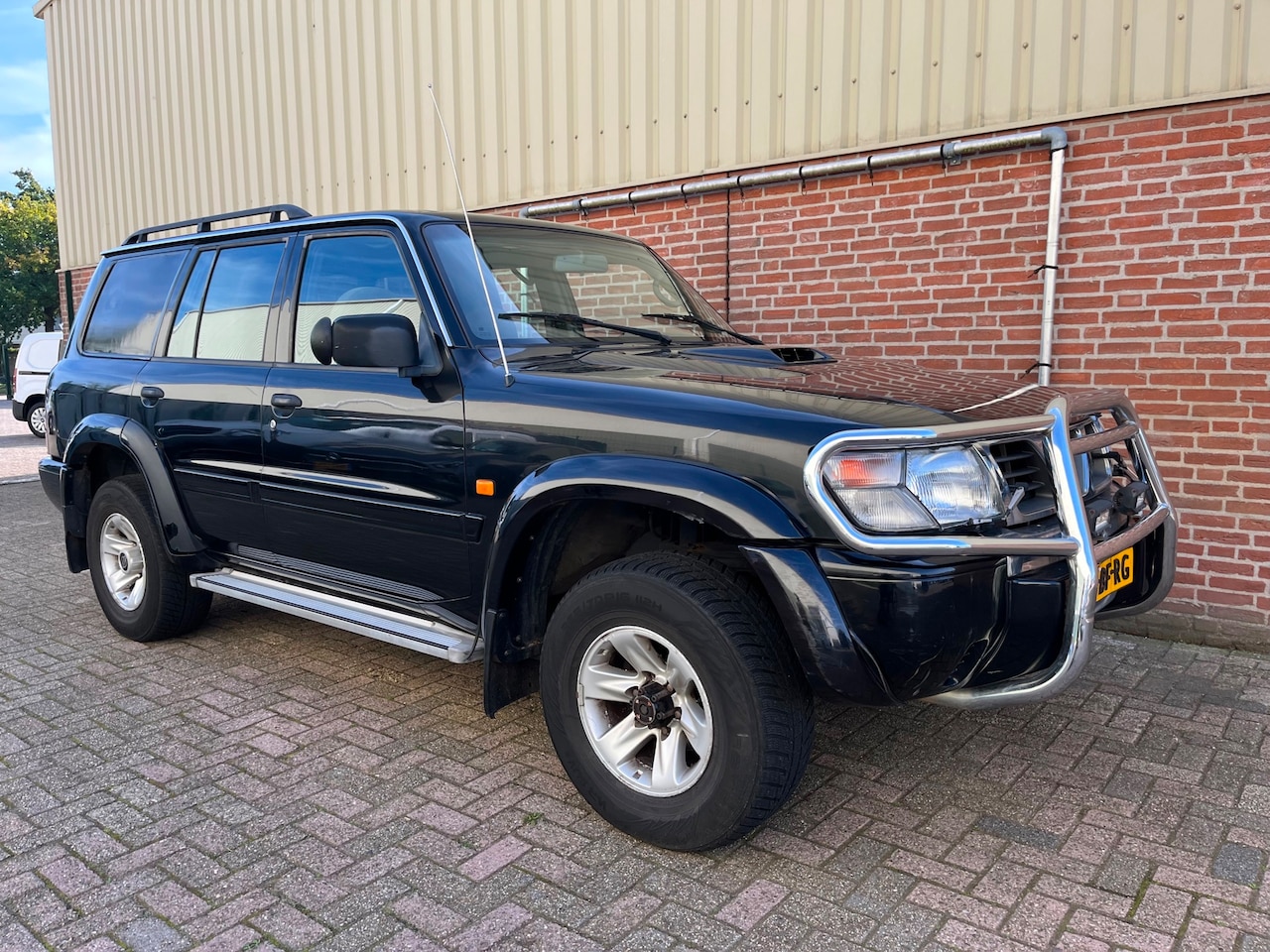 Nissan Patrol GR - 3.0 Di Comfort voll B-stijl Diesel Lang - AutoWereld.nl