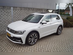 Volkswagen Tiguan - 1.4 TSI ACT Highline Business R Autom Panodak Navi Camera Clima Adaptieve Cruise 2x PDC LM