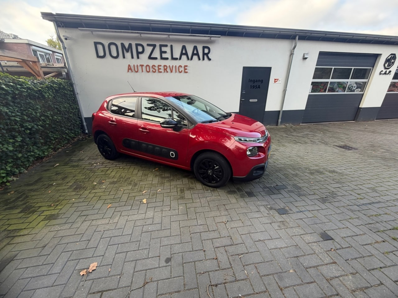 Citroën C3 - 1.2 PureTech 5-deurs l Km stad: 17.967 NAP l Airco l Apple carplay - AutoWereld.nl