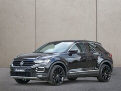 Volkswagen T-Roc - 1.5 TSI 150PK Sport Automaat | Navigatie | Keyless | Winterpakket