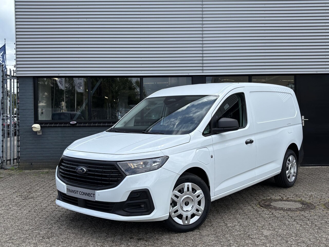 Ford Transit Connect - 1.5 EcoBoost PHEV L2 Trend | Laadschot met Ruit | Ruit in achterdeuren | Apple carplay | A - AutoWereld.nl