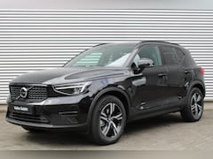 Volvo XC40 - B4 Plus Dark | Trekhaak | Verwarmbare voorstoelen en voorruit | Premium audio by Harman Ka