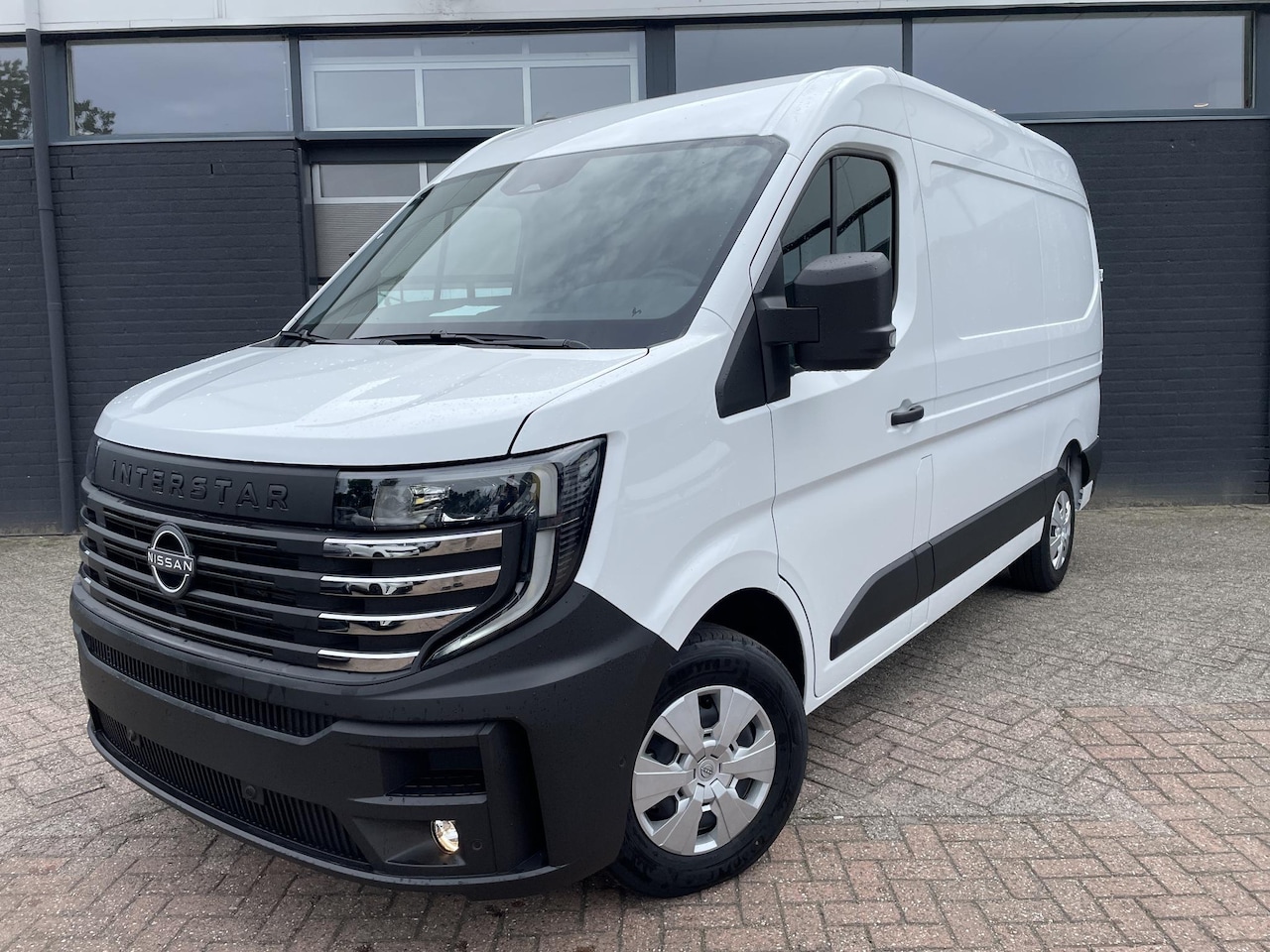 Nissan Interstar-e - L2H2 Tekna 87 kWh |1.9% Rente!!!! | Snel leverbaar met €12.500,- Korting, profiteer nu! | - AutoWereld.nl