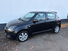 Suzuki Swift - 1.3 Shogun, '09, 5-drs, nwe.apk, 4 nwe. banden, airco, apple car play
