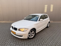 BMW 1-serie - 116i Business Line nieuwe ketting|Climate control|Bluetooth