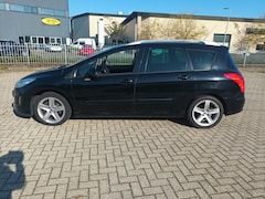 Peugeot 308 SW - 1.6 THP Signature 120.000 km