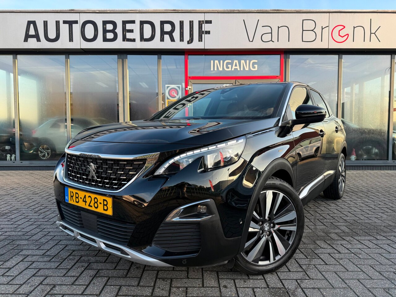 Peugeot 3008 - 1.2 GT Line | D-Riem 2025 V.V. | Carplay | Camera - AutoWereld.nl
