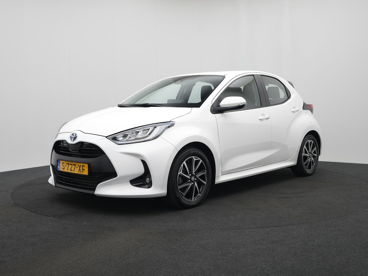 Toyota Yaris - 1.5 Hybrid Dynamic | NL Auto | Dealer Onderhouden | Achteruitrijcamera | - AutoWereld.nl