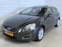 Volvo V60 - 2.4 D5 Summum in goede én nette staat (2010)