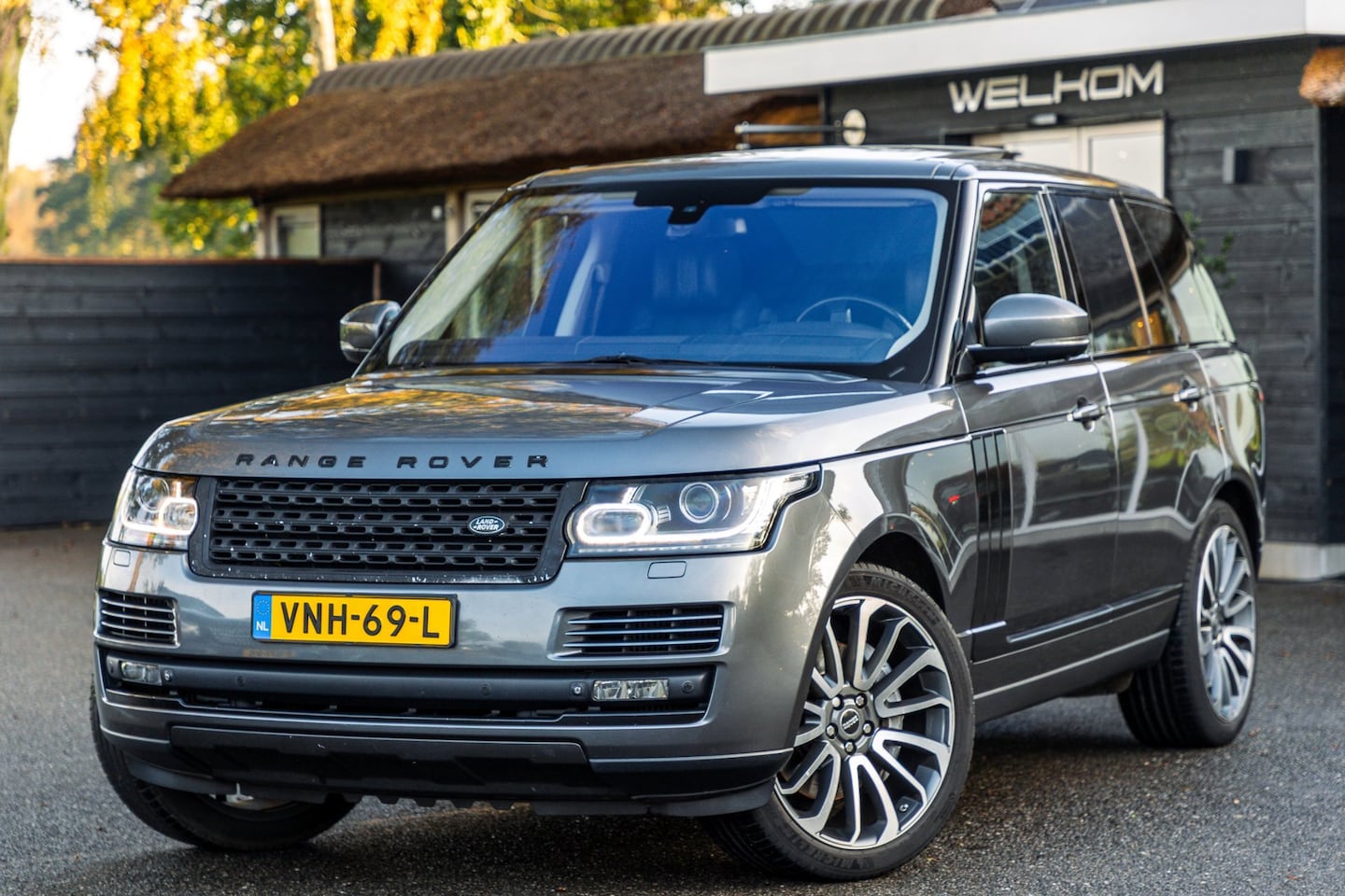 Land Rover Range Rover - V8 I Meridan I Luchtvering I massage I Adaptive cruise I 22inch I - AutoWereld.nl