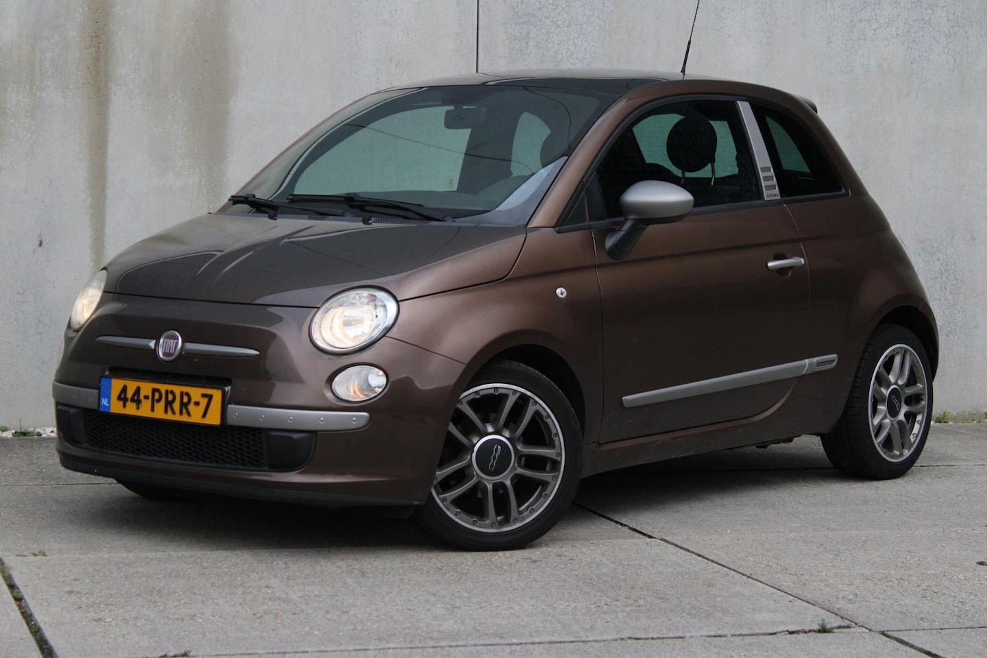 Fiat 500 - 0.9 TwinAir By Diesel / AIRCO / LM VELGEN / GOED ONDERHOUDEN / WEINIG KM! - AutoWereld.nl