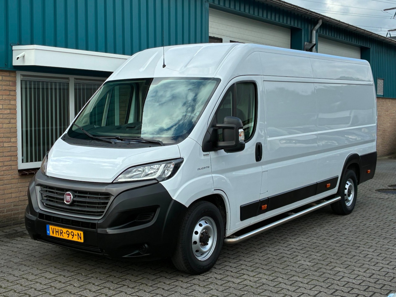 Fiat Ducato - 35H 2.3 MultiJet L4H2 Maxi Automaat Euro 6 - AutoWereld.nl