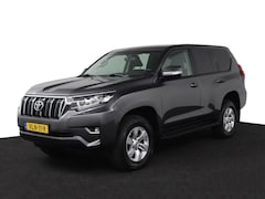 Toyota Land Cruiser - 2.8 D-4D-F Comfort Window Van | Trekhaak | Parkeer sensoren | Parkeer camera |